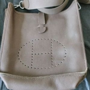 Meet your Posher, Wade